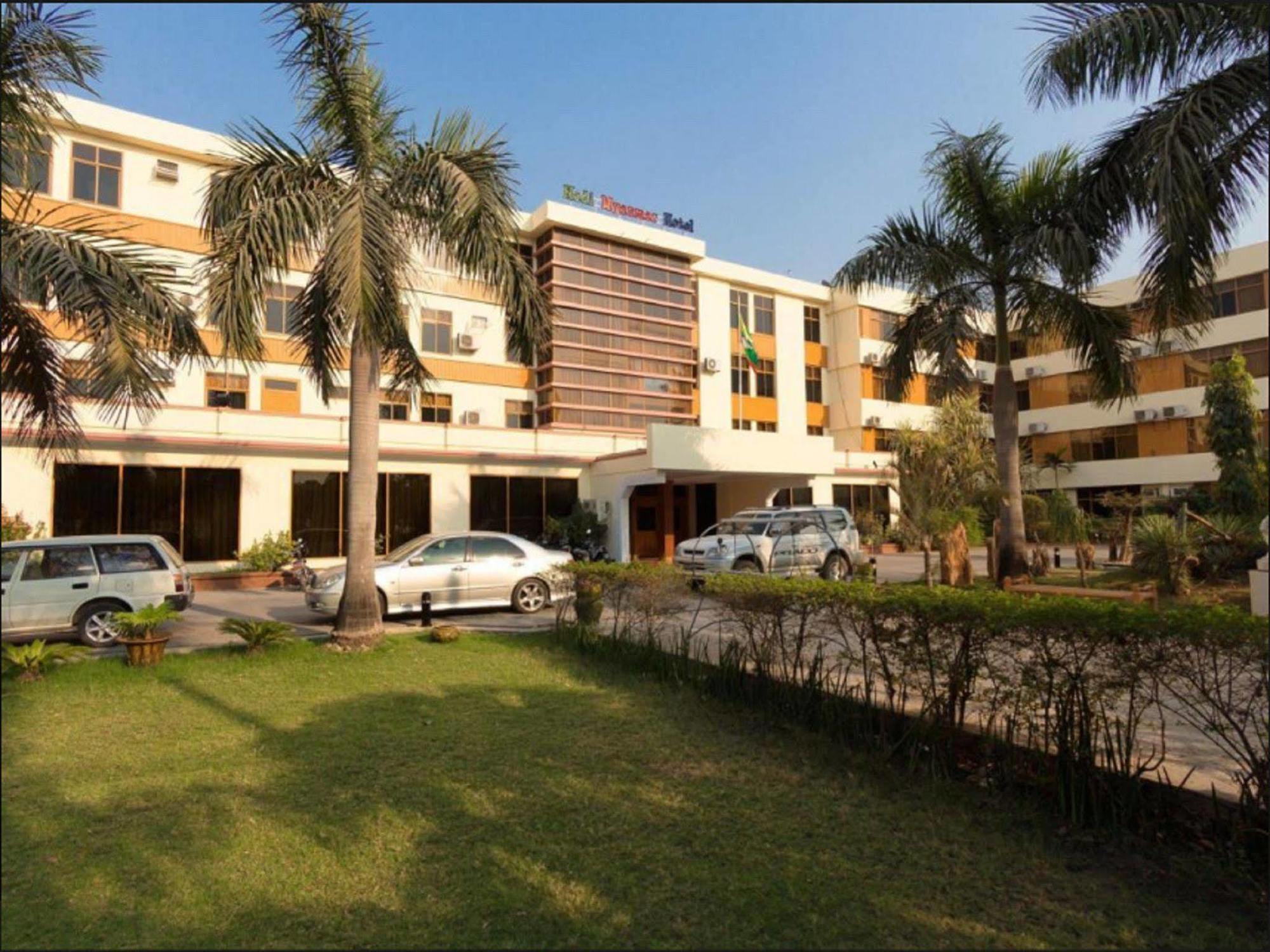 Nadi Myanmar Hotel مانديلاي المظهر الخارجي الصورة
