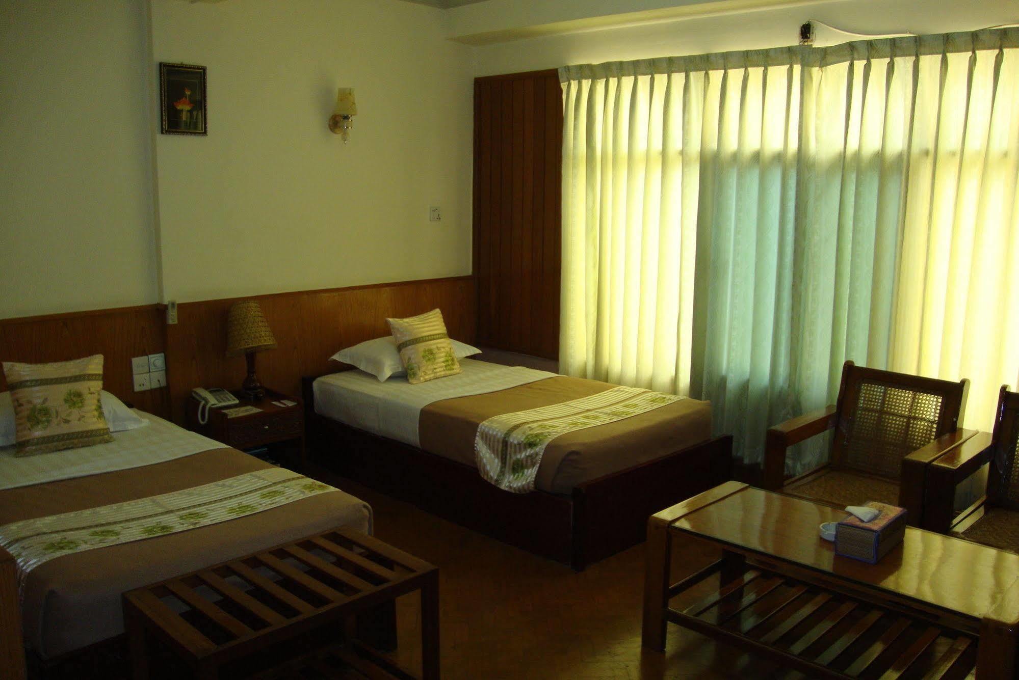 Nadi Myanmar Hotel مانديلاي المظهر الخارجي الصورة
