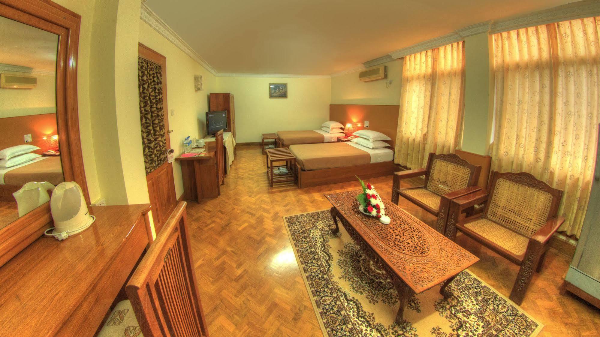 Nadi Myanmar Hotel مانديلاي المظهر الخارجي الصورة